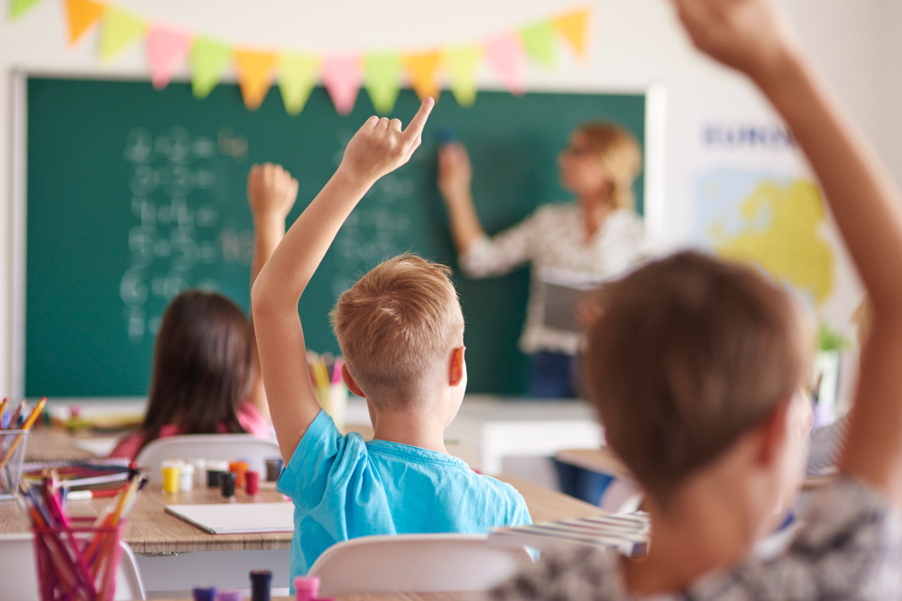 Evaluación psicológica infantil en Torremolinos Dharma Psicología: ¿Y si tu hij@ no es «difícil», sino que está pidiendo ayuda?